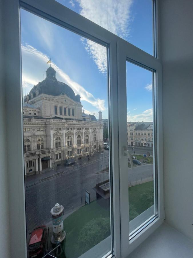 Apartment With The View Of The Opera House Lviv Exterior foto